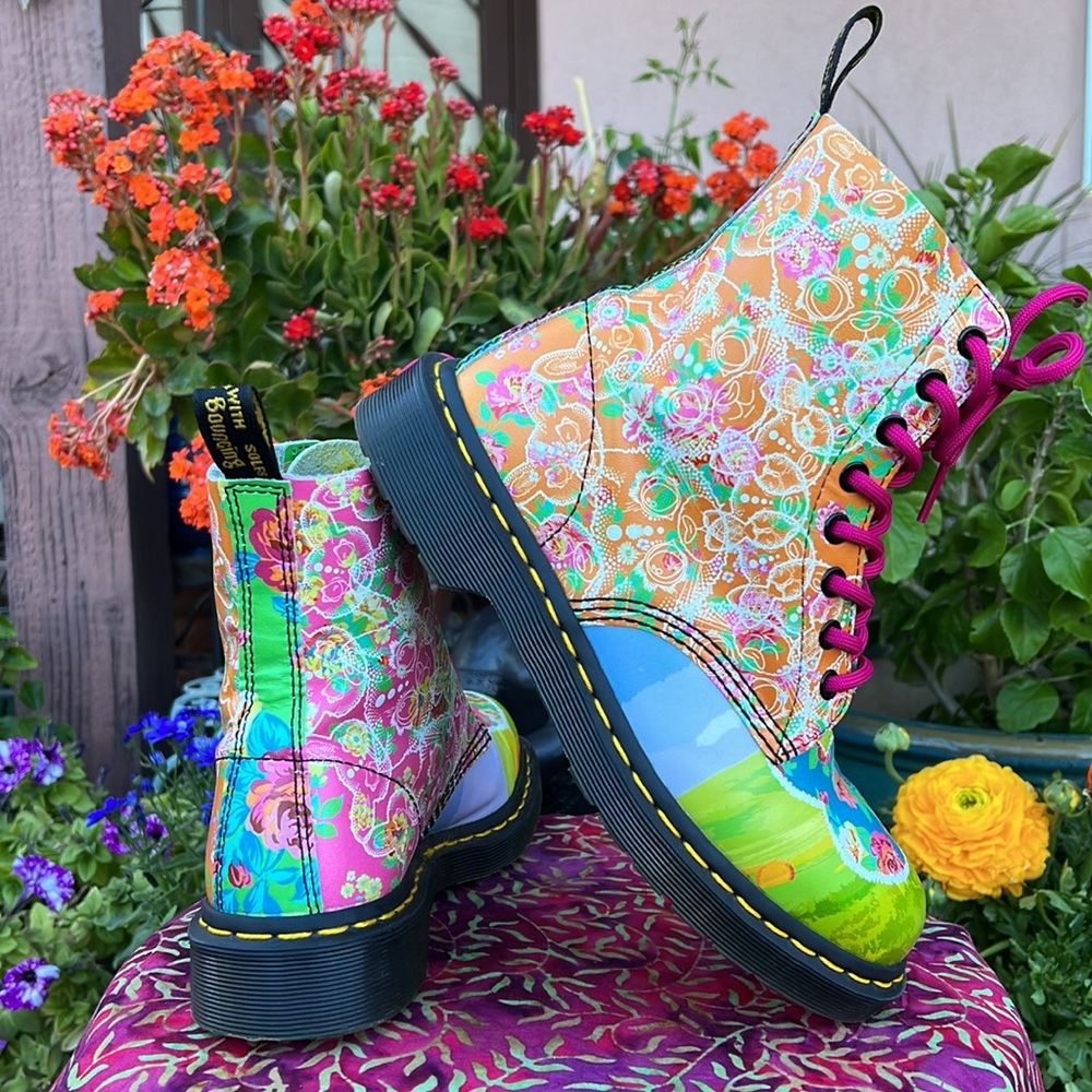 Dr. Martens Colorful Retro Psychedelic Pascal Daze Floral Combat Boots EC 🥰 - Picture 6 of 17